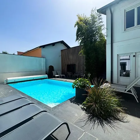Twenty With Pool Lyon * Villeurbanne