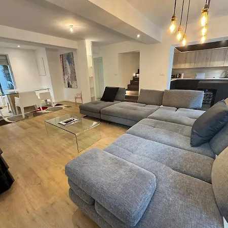 Villa Twenty With Pool Lyon